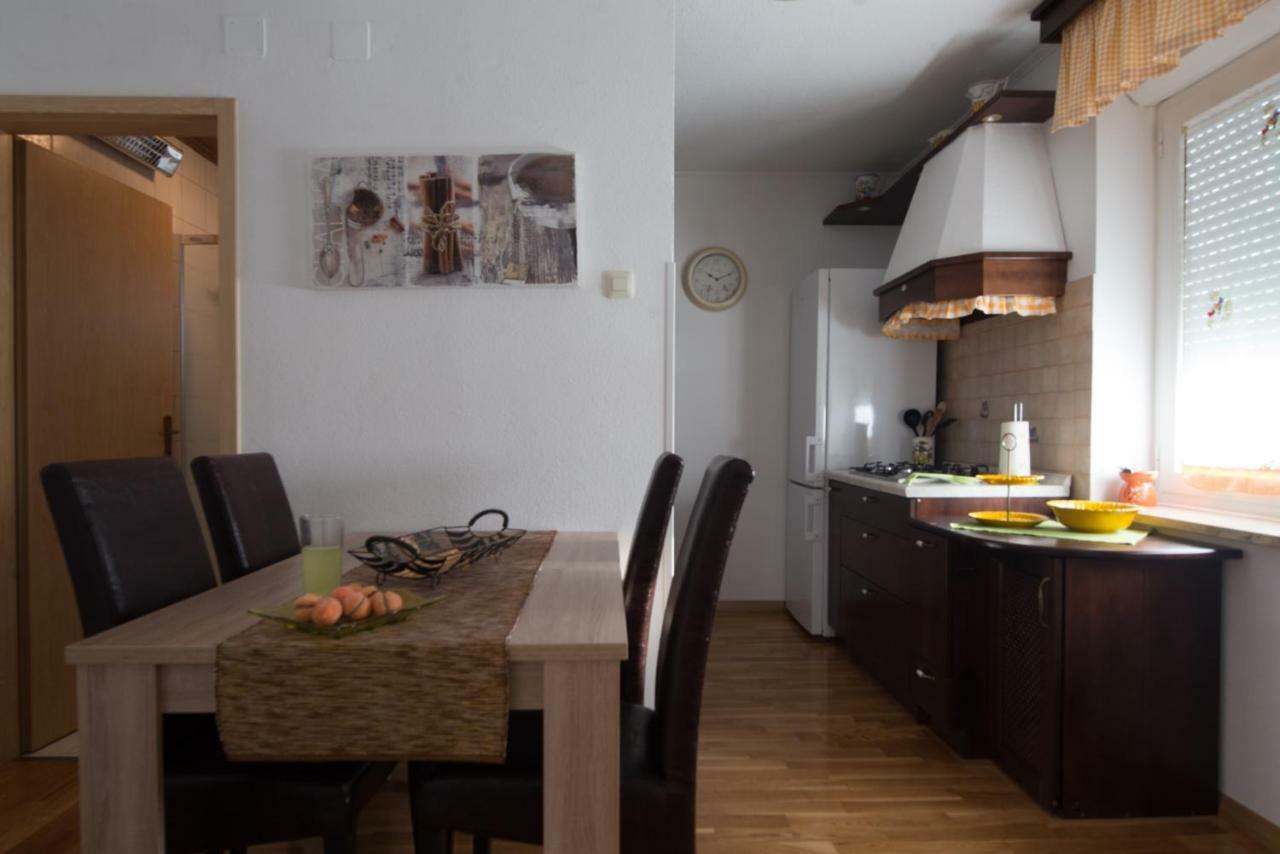 Apartments Tamara Umag Eksteriør billede