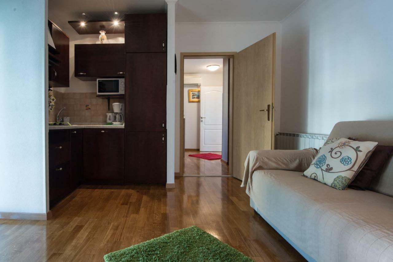 Apartments Tamara Umag Eksteriør billede
